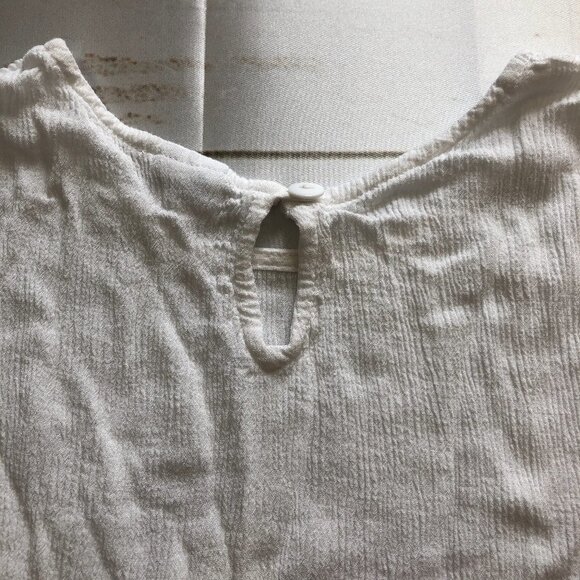 KELIKI HAWAII White Crinkle Crop Top Pom Pom Trim - Picture 8 of 9